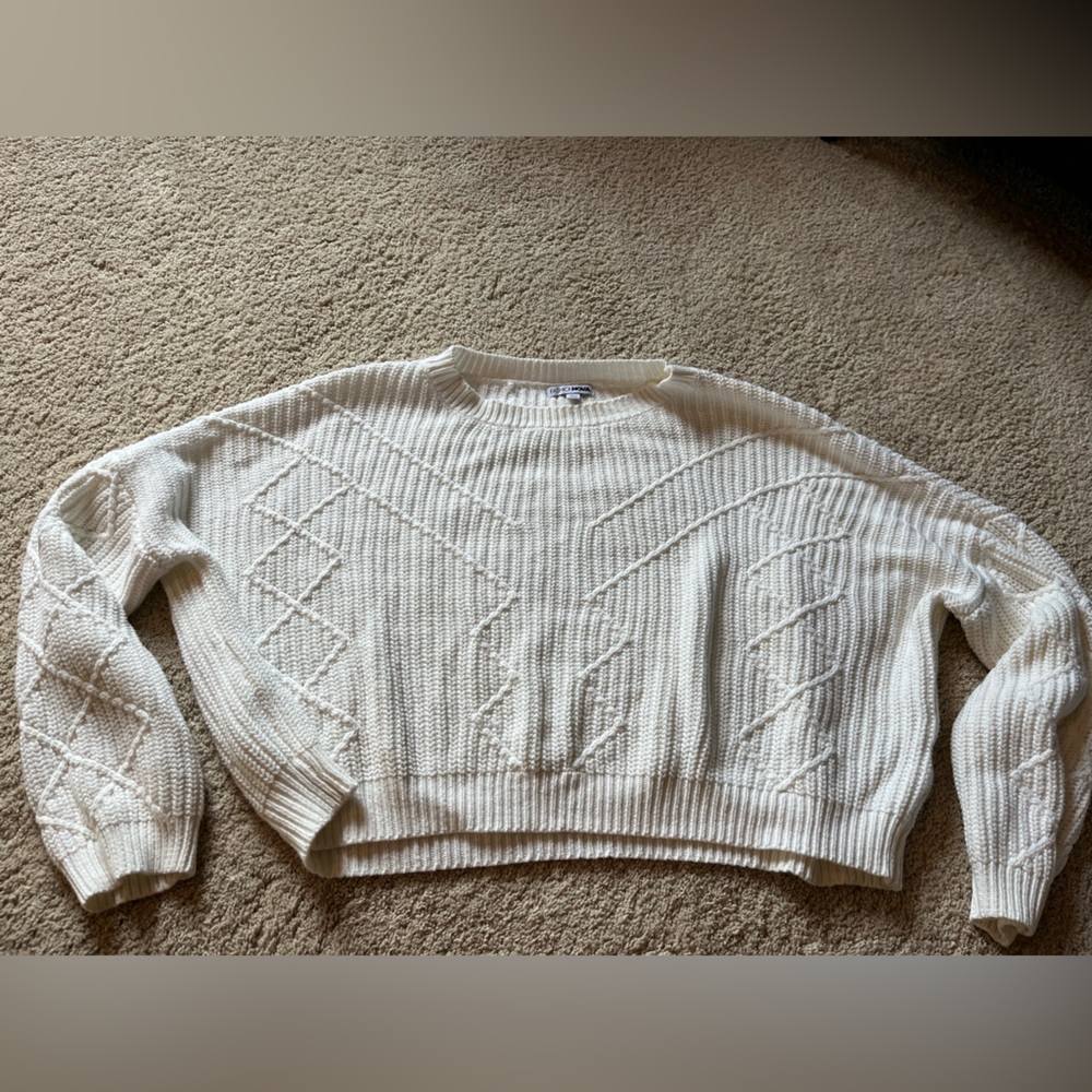 Cropped white sweater